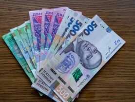 Гривни будет больше. Банки продали НБУ $300 млн и получили кредитов рефинансирования на 52 млрд грн