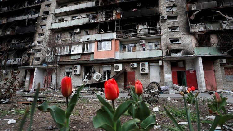 Фото из разрушенного Мариуполя, где продолжают сражаться украинские военные