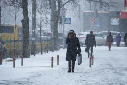 Рост налогов и выплат, новые правила бронирования, массовая "медкомиссия"