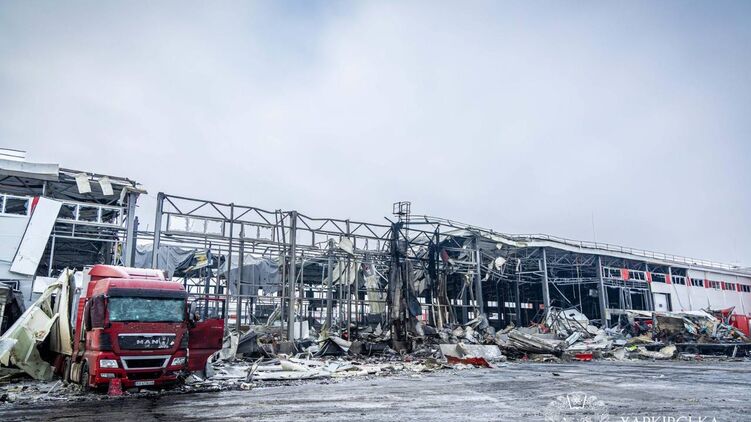 Зруйнований під Харковом термінал 