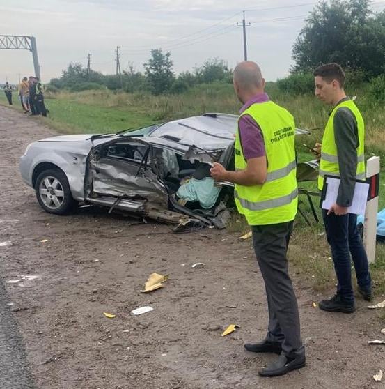 Фото: водитель совершил столкновение с легковым автомобилем "Дэу"