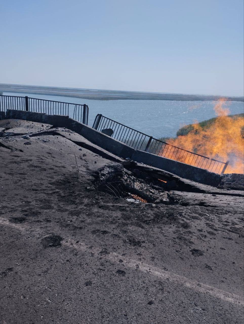 Последствия удара по Чонгарскому мосту